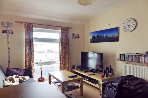 1 bedroom apartment to rent, Queen Emmas Dyke, Witney OX28