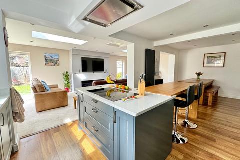 4 bedroom detached house to rent, Douglas Close, Hemingford Grey PE28