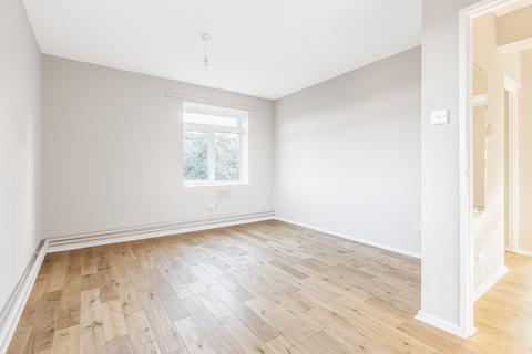 3 bedroom flat to rent, Sydenham Hill London SE23