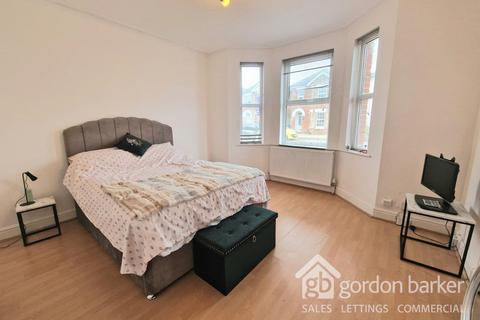 139a Capstone Road, Bournemouth, BH8 8RZ