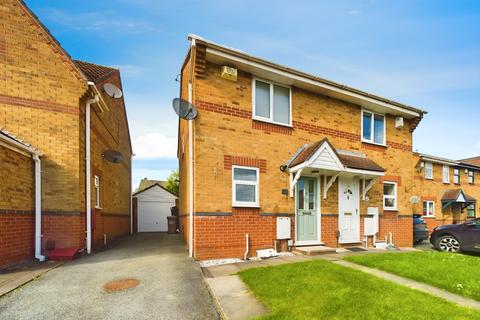 2 bedroom semi-detached house for sale, Lapwing Close, Newton-le-Willows, WA12