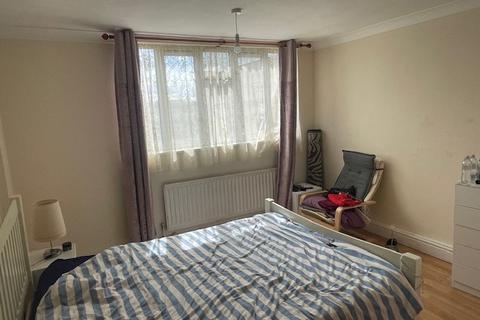 4 bedroom maisonette for sale, Bredinghurst, Overhill Road, Dulwich, SE22
