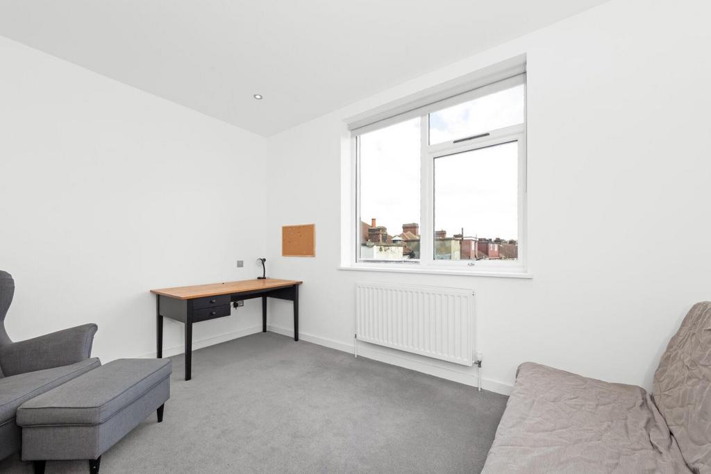 Sevenoaks Road, Brockley, London, SE4 3 bed house for sale £700,000