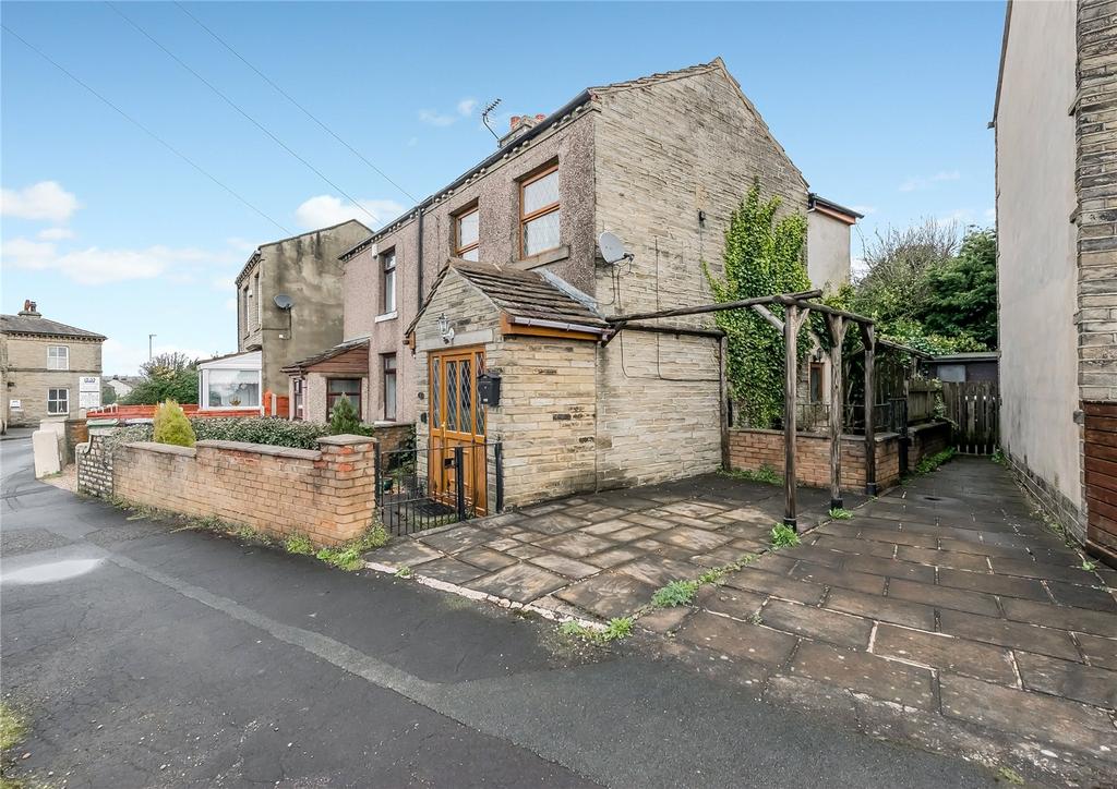 Windy Bank Lane, Liversedge, WF15 2 bed semidetached house for sale £164,950