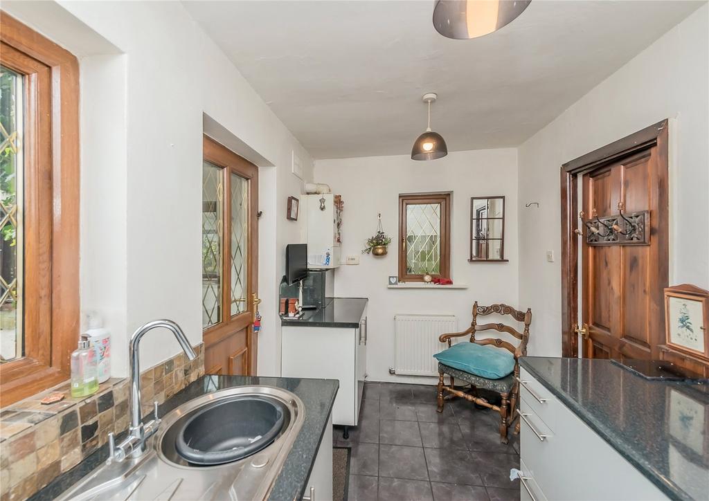 Windy Bank Lane, Liversedge, WF15 2 bed semidetached house for sale