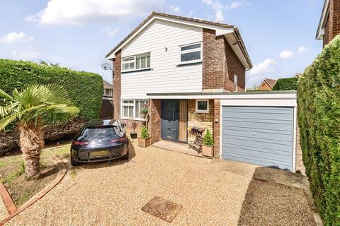 3 bedroom detached house for sale, Glebelands, Pulborough, West Sussex