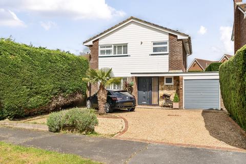 3 bedroom detached house for sale, Glebelands, Pulborough, RH20