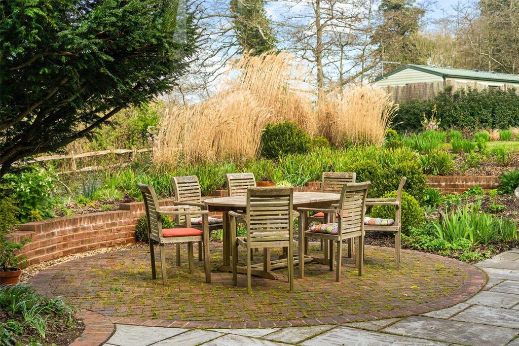 Terrace &amp; Garden