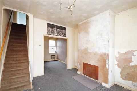 2 bedroom end of terrace house for sale, Kirkstead Avenue, Kirkstead Street, Hull, Yorkshire, HU8