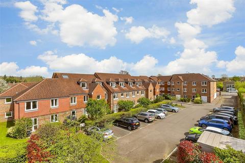 1 bedroom flat for sale, London Road, Redhill, Surrey