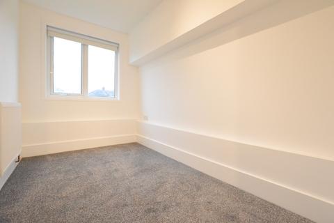 2 bedroom flat to rent, Haig Close, St Albans, AL1