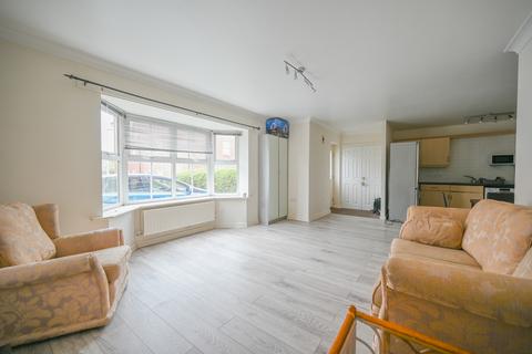 2 bedroom flat to rent, Archers Walk, Trent Vale, Stoke-on-Trent