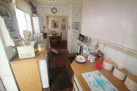 2 bedroom bungalow for sale, South Lawne, Bletchley, Milton Keynes, Buckinghamshire, MK3 6BU
