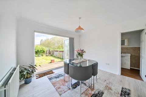 120 Glenmore Road, Welling, DA16 3BL