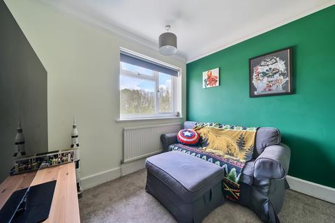 120 Glenmore Road, Welling, DA16 3BL