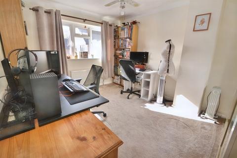 29 Brook Drive, Verwood, BH31 6DH