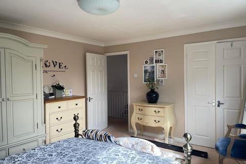 4 bedroom detached house to rent, Fleet,  Hampshire,  GU51