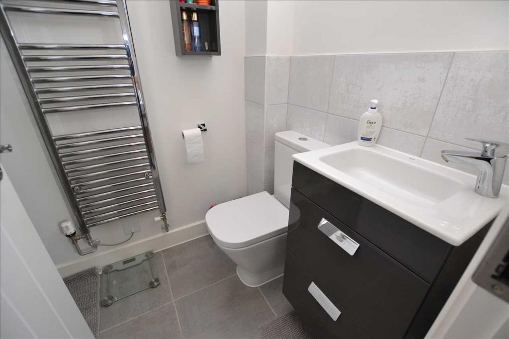 En suite shower room