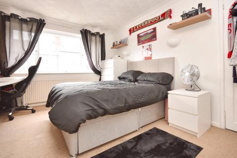 28 Brick Street, Wakefield, WF2 9LX