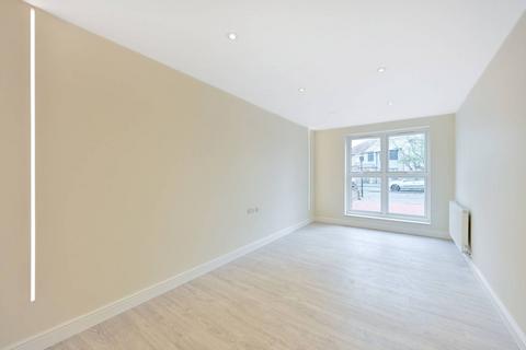 1 bedroom flat for sale, 328a Hanworth Road, Hounslow TW3