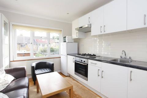 1 bedroom flat to rent, Clitterhouse Crescent, Cricklewood, London, NW2