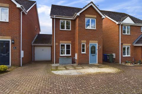 20 Campbell Close, Towcester, NN12 7AW
