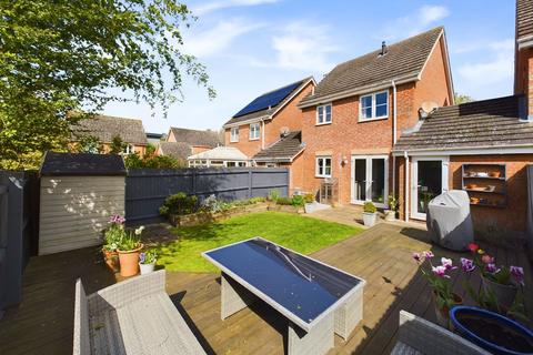 20 Campbell Close, Towcester, NN12 7AW