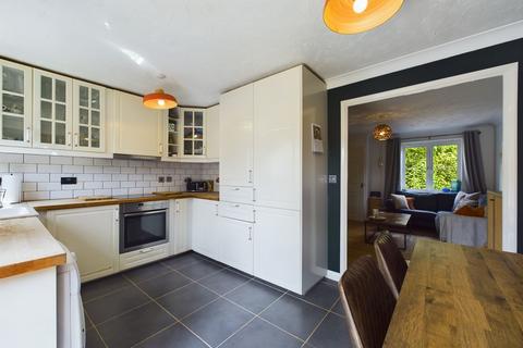 20 Campbell Close, Towcester, NN12 7AW