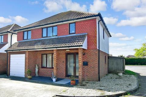 3 bedroom detached house to rent, Old Bakery Close St. Marys Bay TN29