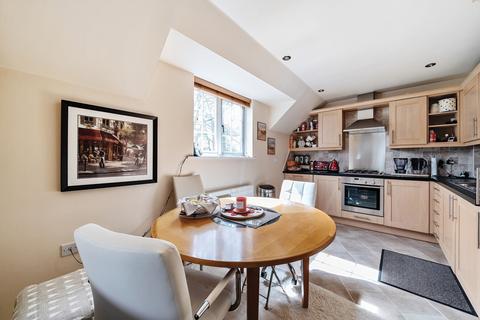 2 bedroom apartment for sale, Chilbolton Avenue, Winchester, Hampshire, SO22