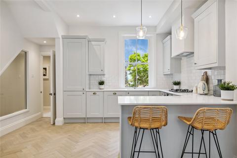 3 bedroom apartment for sale, Cologne Road, SW11