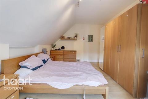 1 bedroom flat to rent, Heathhurst Road, CR2