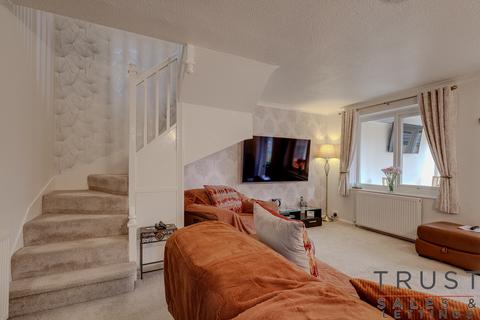 3 bedroom semi-detached house for sale, Birstall, Batley WF17