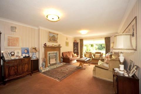 6 bedroom detached house for sale, Freeman Way, Hornchurch, Essex, RM11
