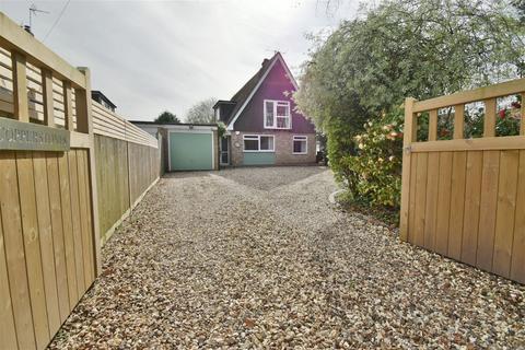 4 bedroom link detached house for sale, Little Lane, Reading RG7