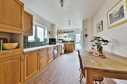 3 bedroom semi-detached house for sale, Beechfield Drive, Willerby, Hull, HU10 6DF