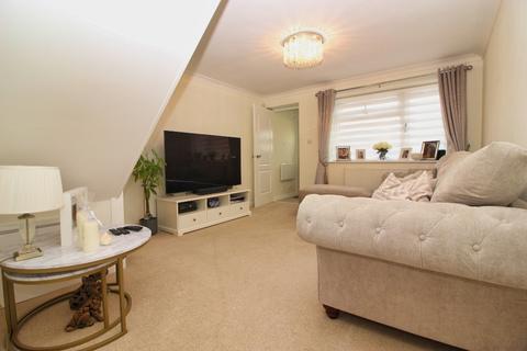 2 bedroom end of terrace house to rent, The Briars, West Kingsdown TN15