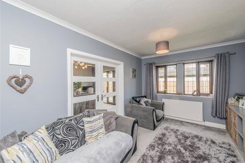 1 Tyersal Fold, Bradford, BD4 8FA