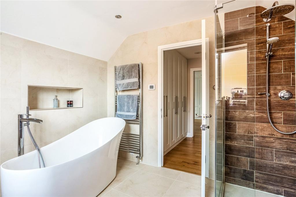 En Suite Bathroom