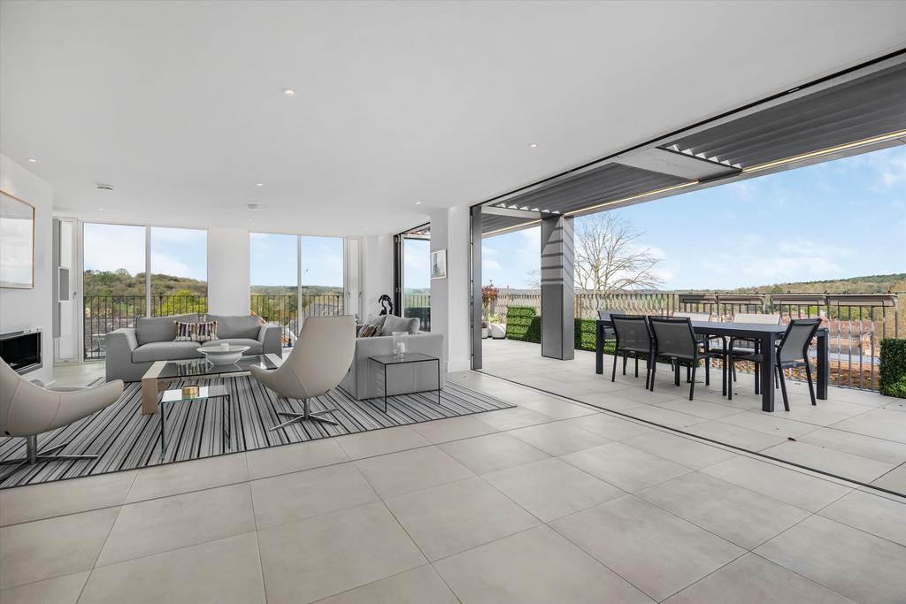 Masefield House, Laureate Gardens, Henley On Thames, Oxfordshire, RG9 4