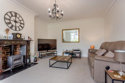 3 bedroom flat for sale, Gloucester Road, Ross-on-Wye