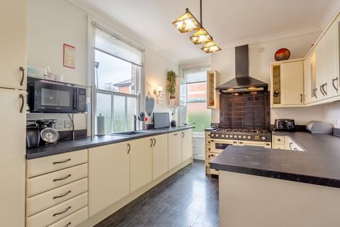 3 bedroom flat for sale, Gloucester Road, Ross-on-Wye