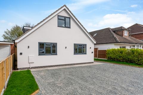 5 bedroom detached bungalow for sale, Landor Road Whitnash, Warwickshire, CV31 2LF