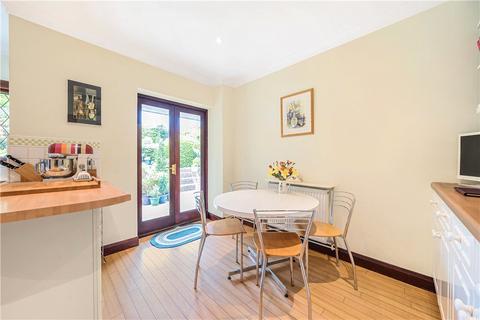 5 Heron Walk, Northwood, HA6 3EJ