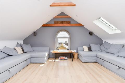 30 Albert Road, Ramsgate, CT11 8DW