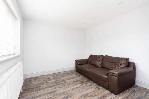 2 bedroom ground floor flat to rent, Snowdon Mede, Headington, Oxford, OX3