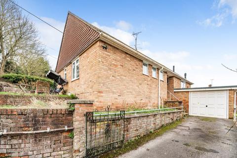3 bedroom detached bungalow to rent, Church Hill,  East Ilsley,  RG20