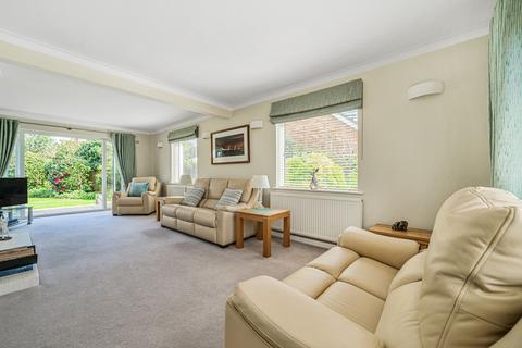 28 Apple Grove, Bognor Regis, PO21 4NB