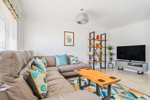 28 Apple Grove, Bognor Regis, PO21 4NB