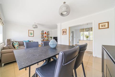28 Apple Grove, Bognor Regis, PO21 4NB